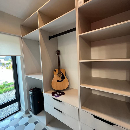 Гардеробная "Уголок гармонии и стиля"