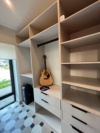 Гардеробная "Уголок гармонии и стиля"