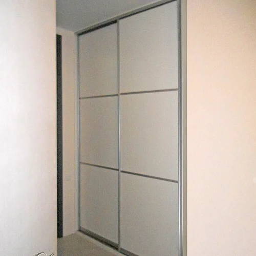 Двери-купе для встроенного шкафа «Глейс» в цвете ваниль