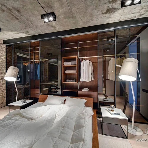 Раздвижные стеклянные тонированные двери