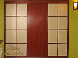 Встроенный шкаф в восточном стиле в прихожую Встроенный шкаф в восточном стиле в прихожую