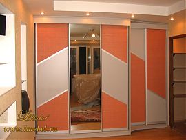 Корпусный шкаф-купе с ротангом Корпусный шкаф-купе с ротангом