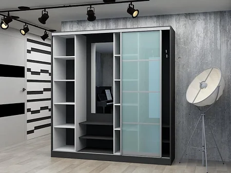 Шкаф в прихожую с матовым стеклом Шкаф в прихожую с матовым стеклом